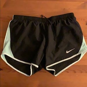 Nike running shorts women’s drawstring with liner